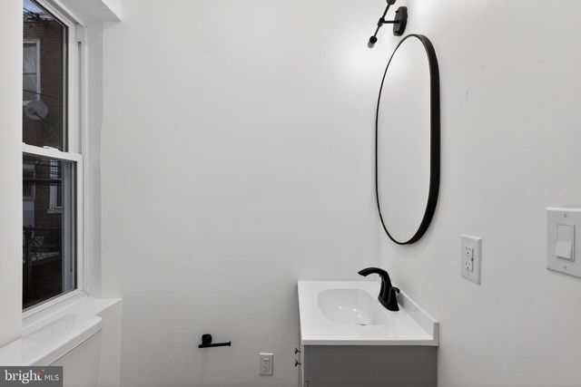 5311 UPLAND ST, Philadelphia, PA 19143