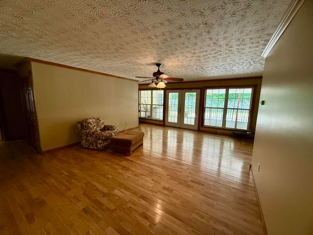 75 Cedar Springs Lane, Barbourville, KY 40906