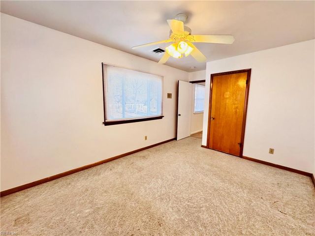 340 Briarfield DR, Chesapeake, VA 23322