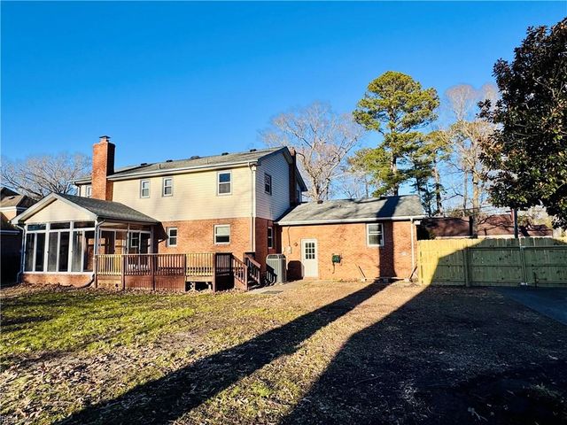 340 Briarfield DR, Chesapeake, VA 23322