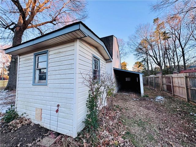 340 Briarfield DR, Chesapeake, VA 23322
