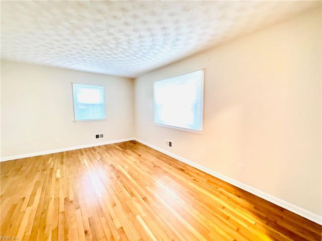 340 Briarfield DR, Chesapeake, VA 23322
