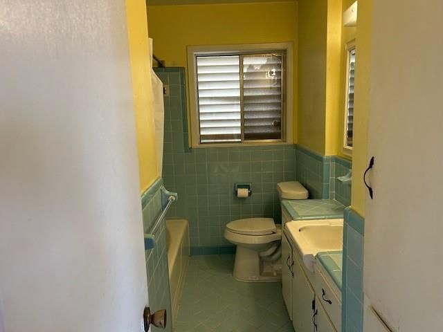 325 Mackeral Street, Galveston, TX 77550