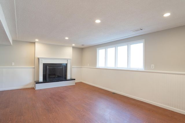 13100 Thomas Avenue S, Burnsville, MN 55337