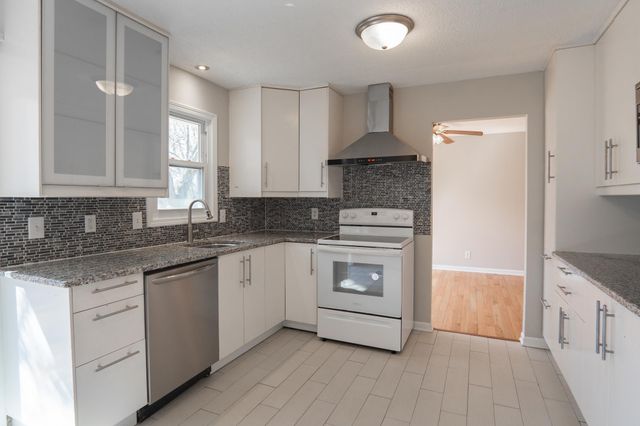 13100 Thomas Avenue S, Burnsville, MN 55337