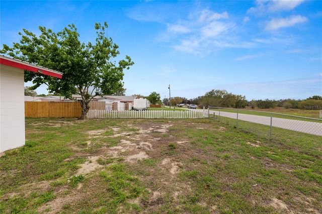 800 E CANFIELD STREET, Avon Park, FL 33825