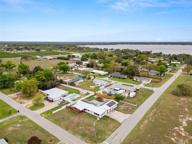 800 E CANFIELD STREET, Avon Park, FL 33825