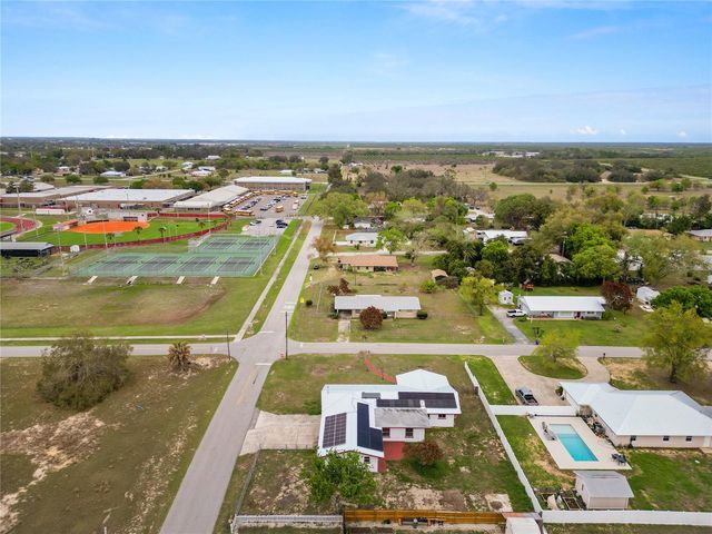 800 E CANFIELD STREET, Avon Park, FL 33825