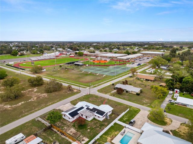 800 E CANFIELD STREET, Avon Park, FL 33825