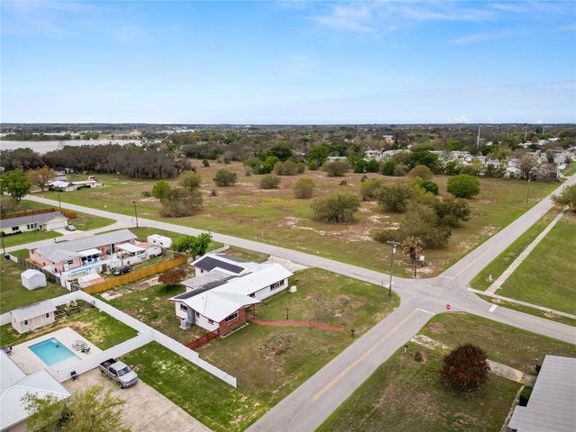 800 E CANFIELD STREET, Avon Park, FL 33825