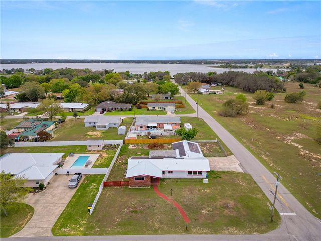 800 E CANFIELD STREET, Avon Park, FL 33825