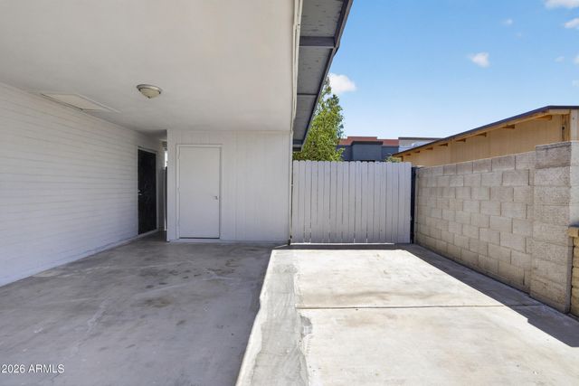 2215 W BUTLER Drive, Chandler, AZ 85224
