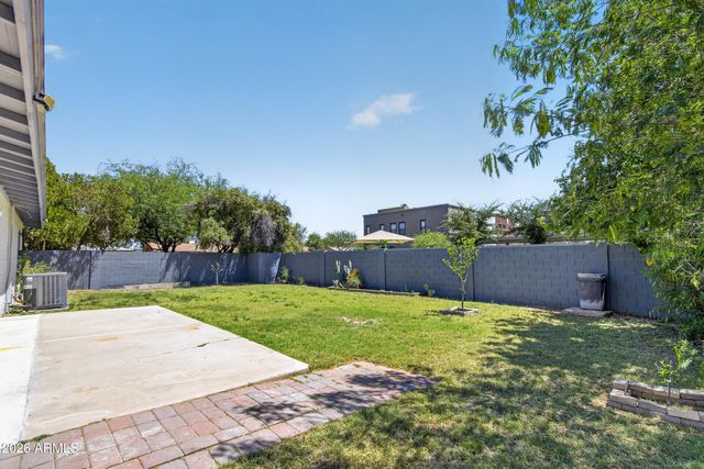2215 W BUTLER Drive, Chandler, AZ 85224