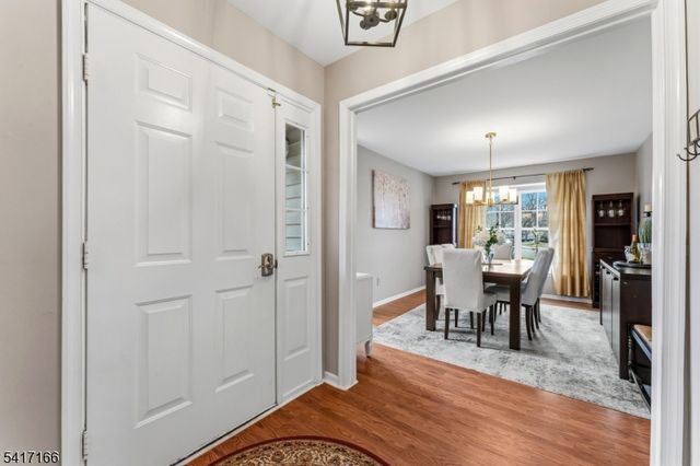 32 Dewitt Ln, Hillsborough Twp., NJ 08844