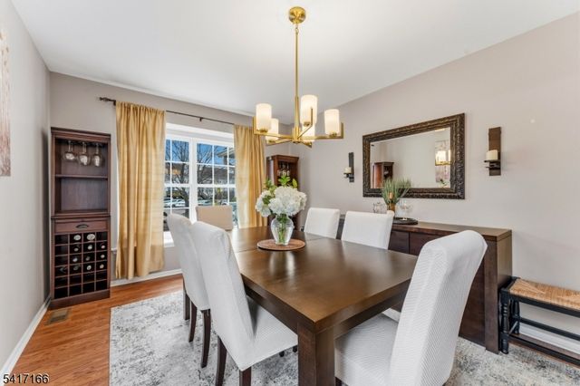 32 Dewitt Ln, Hillsborough Twp., NJ 08844