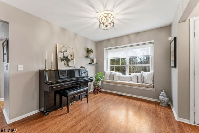 32 Dewitt Ln, Hillsborough Twp., NJ 08844