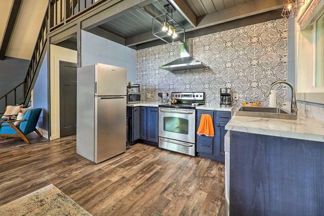 12155 Dubois Drive, Canadian Lakes, MI 49346