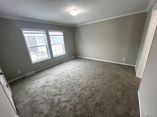 250 Riviera Drive, Lapeer, MI 48446