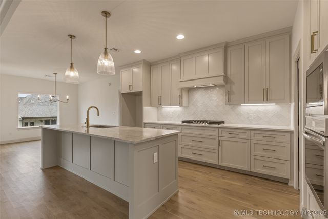 2126 E 138th Street S, Bixby, OK 74008