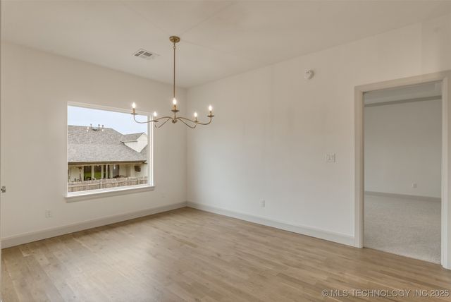 2126 E 138th Street S, Bixby, OK 74008