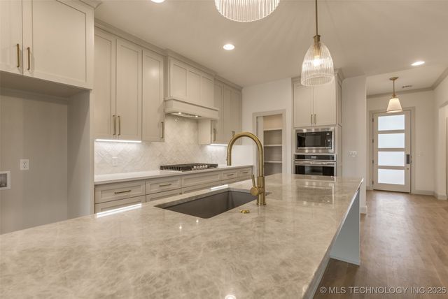 2126 E 138th Street S, Bixby, OK 74008