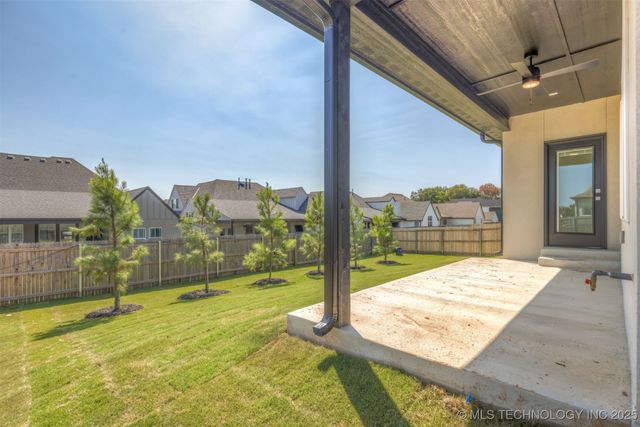 2126 E 138th Street S, Bixby, OK 74008