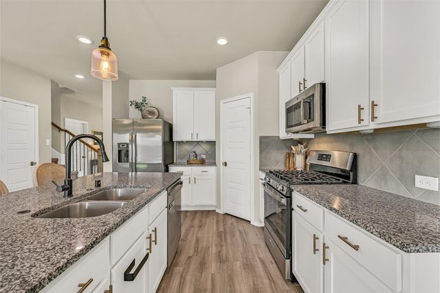 13711 Saxon Cliff Lane, Rosharon, TX 77583
