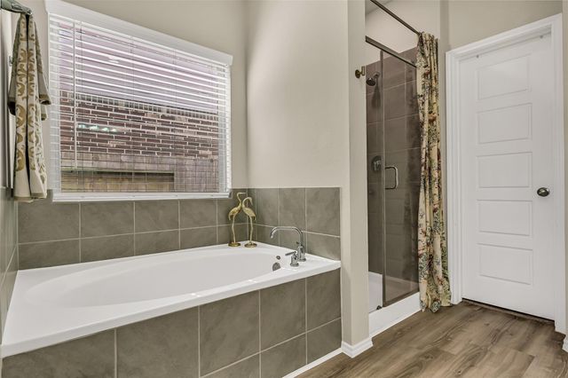 13711 Saxon Cliff Lane, Rosharon, TX 77583