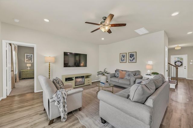 13711 Saxon Cliff Lane, Rosharon, TX 77583