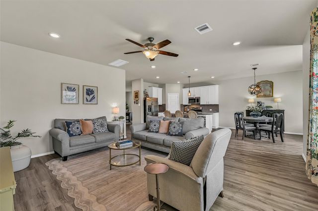 13711 Saxon Cliff Lane, Rosharon, TX 77583