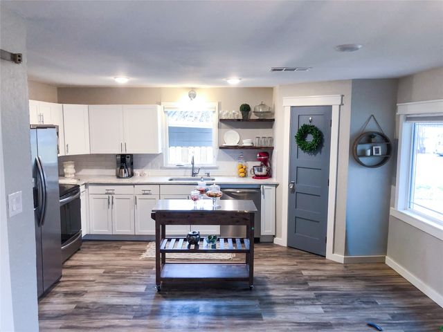 810 N Alamo Road, Rockwall, TX 75087