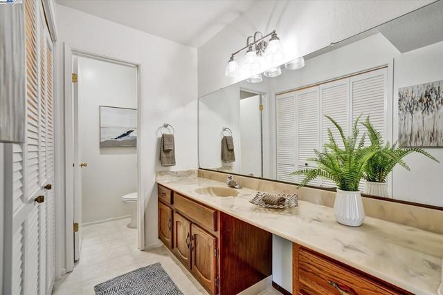 499 Estudillo Ave 302, San Leandro, CA 94577