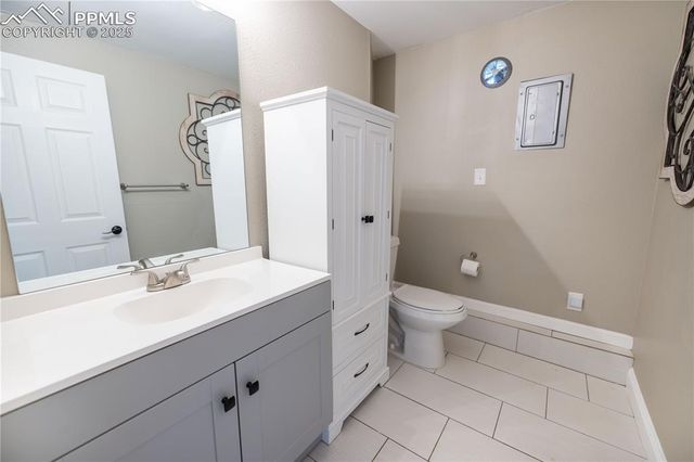 1945 Harwood Circle, Colorado Springs, CO 80916