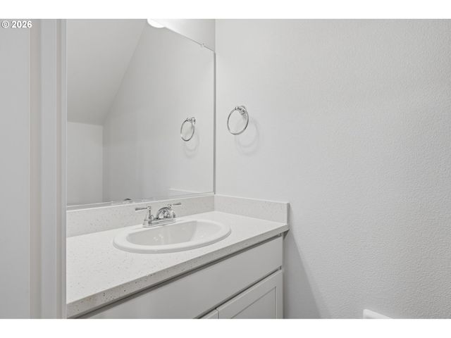 9255 E Burnside St, Portland, OR 97216