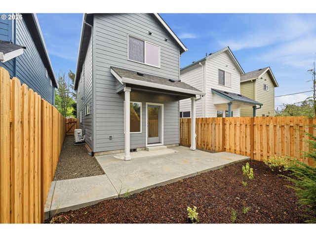 9255 E Burnside St, Portland, OR 97216