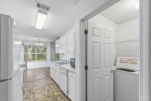 345 Mirabelle Dr, Pensacola, FL 32514