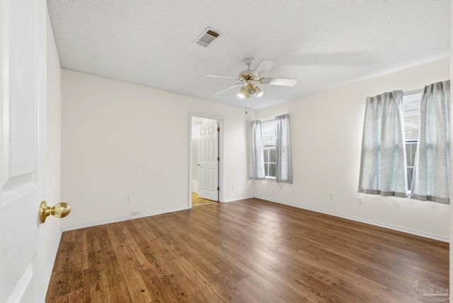 345 Mirabelle Dr, Pensacola, FL 32514