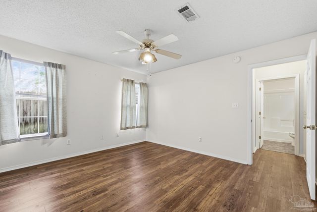 345 Mirabelle Dr, Pensacola, FL 32514