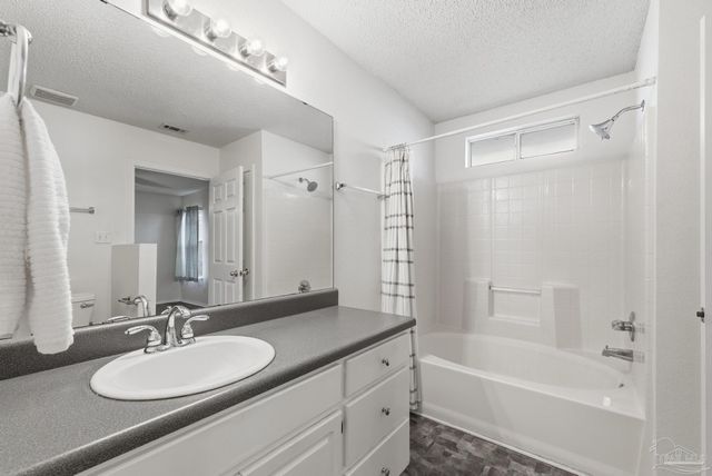 345 Mirabelle Dr, Pensacola, FL 32514