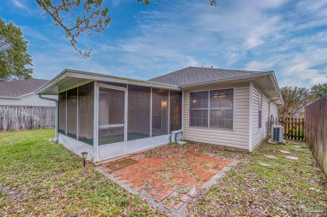 345 Mirabelle Dr, Pensacola, FL 32514