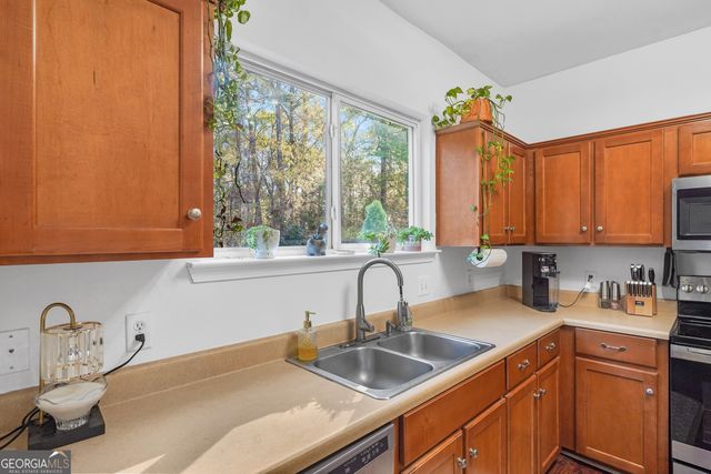 22 Chapel Lake N, Savannah, GA 31419
