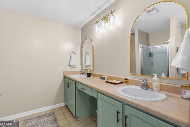 22 Chapel Lake N, Savannah, GA 31419