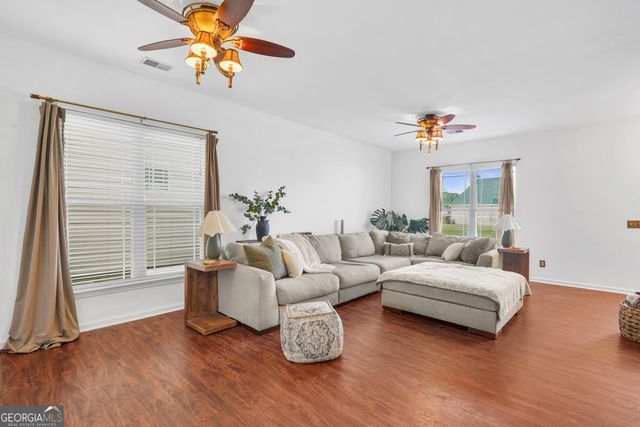 22 Chapel Lake N, Savannah, GA 31419