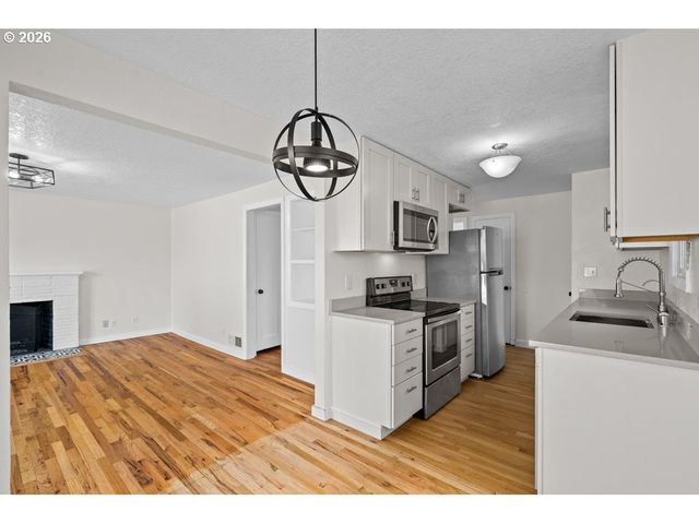 413 E FOURTH PLAIN Blvd, Vancouver, WA 98663