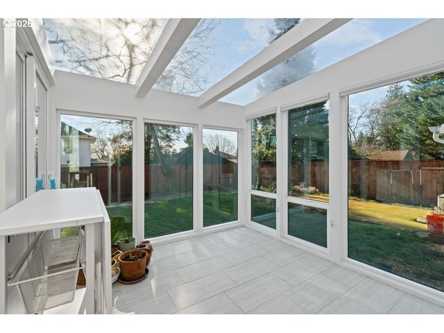 413 E FOURTH PLAIN Blvd, Vancouver, WA 98663