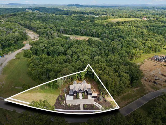 9205 Troubadour Dr, College Grove, TN 37046