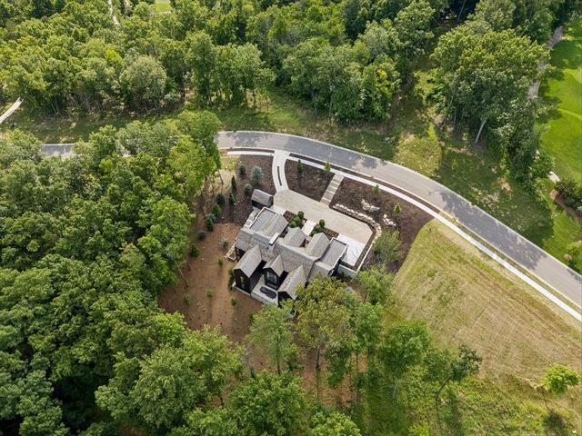 9205 Troubadour Dr, College Grove, TN 37046
