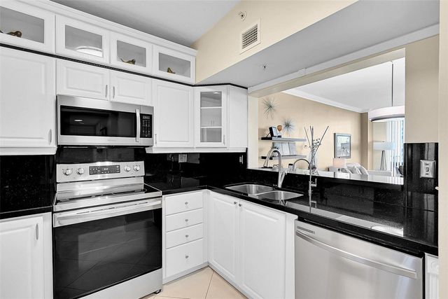 3020 NE 32nd Avenue 805, Fort Lauderdale, FL 33308