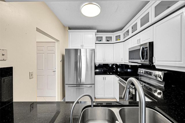 3020 NE 32nd Avenue 805, Fort Lauderdale, FL 33308