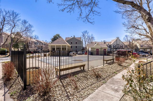 1811 S Quebec Way 136, Denver, CO 80231